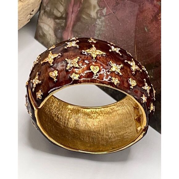 Bronze Enamel Gold & Crystal Kenneth Jay Lane Hearts & Star Bangle Bracelet - Picture 7 of 16